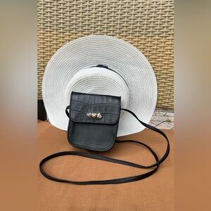 VTG Brighton Black Croc-Embossed Leather Mini Crossbody Bag Purse 5x5.5”x2.5”